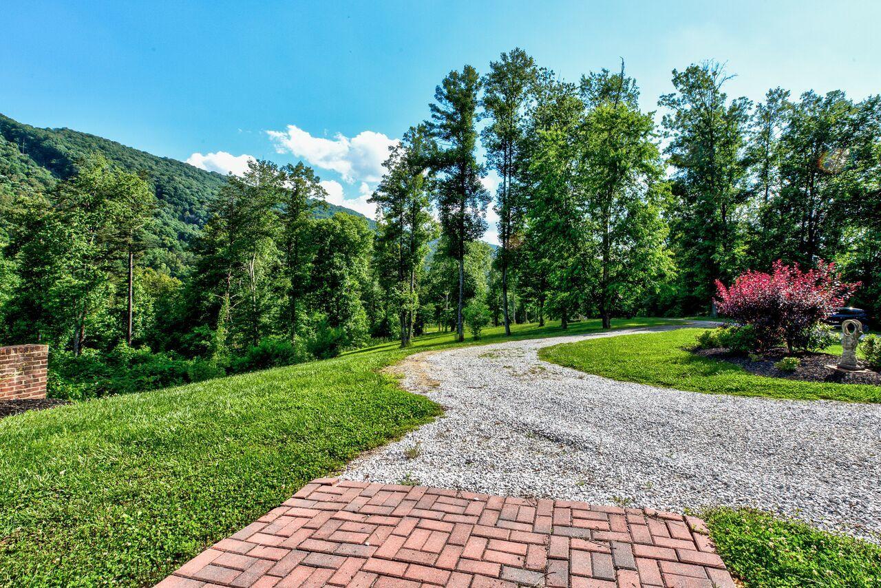 654 Red Cut Road Pioneer, TN 37847 - Photo 32 of 40 654 Red Cut Rd-33_preview