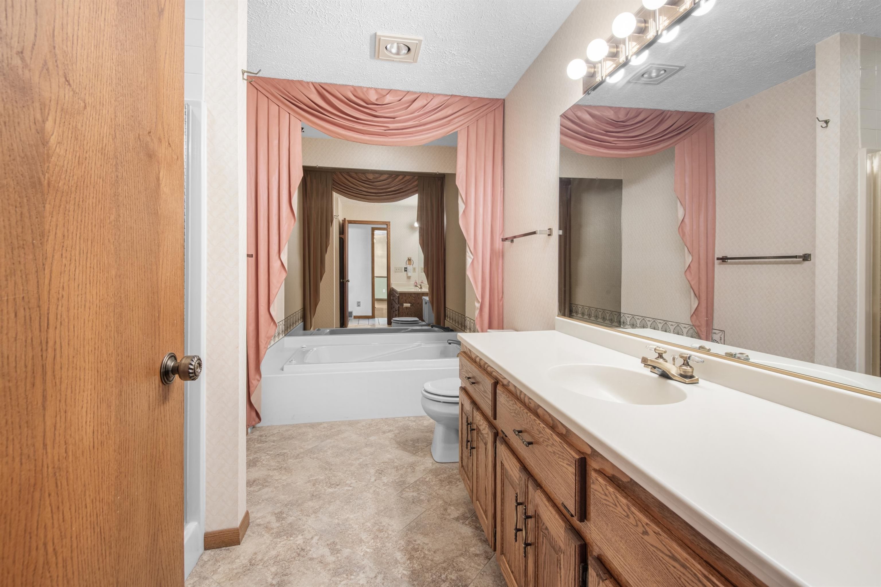 3401 North Fiesta Drive Appleton, WI 54911 - Photo 11 of 37