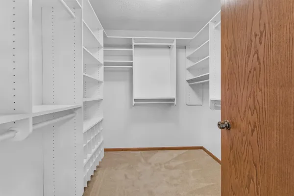 $389,900 | 3401 North Fiesta Drive, Appleton, WI 54911