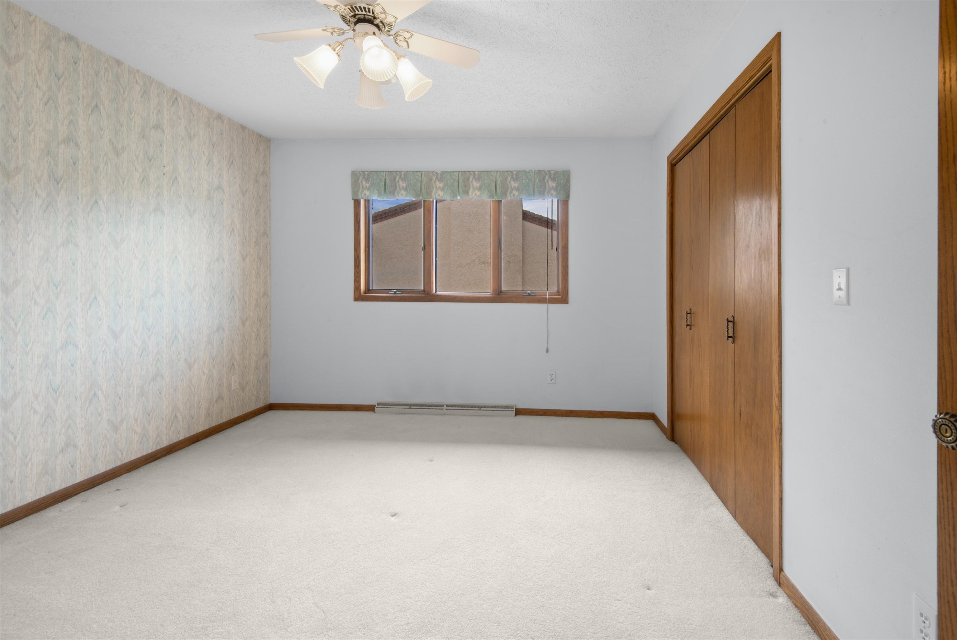 3401 North Fiesta Drive Appleton, WI 54911 - Photo 10 of 37