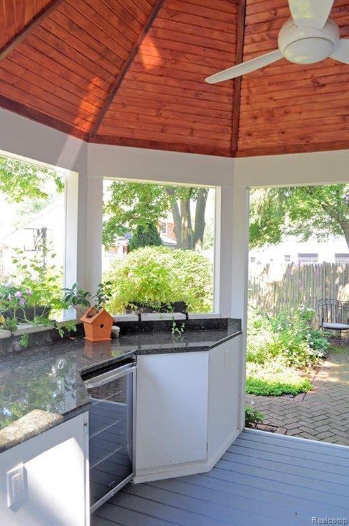 262 Lincoln Road Grosse Pointe, MI 48230 - Photo 31 of 37 262 Lincoln - Gazebo Beverage Co