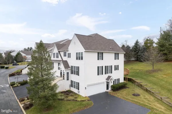$599,900 | 706 Whispering Brooke Drive, Unit 706, Newtown Square, PA 19073