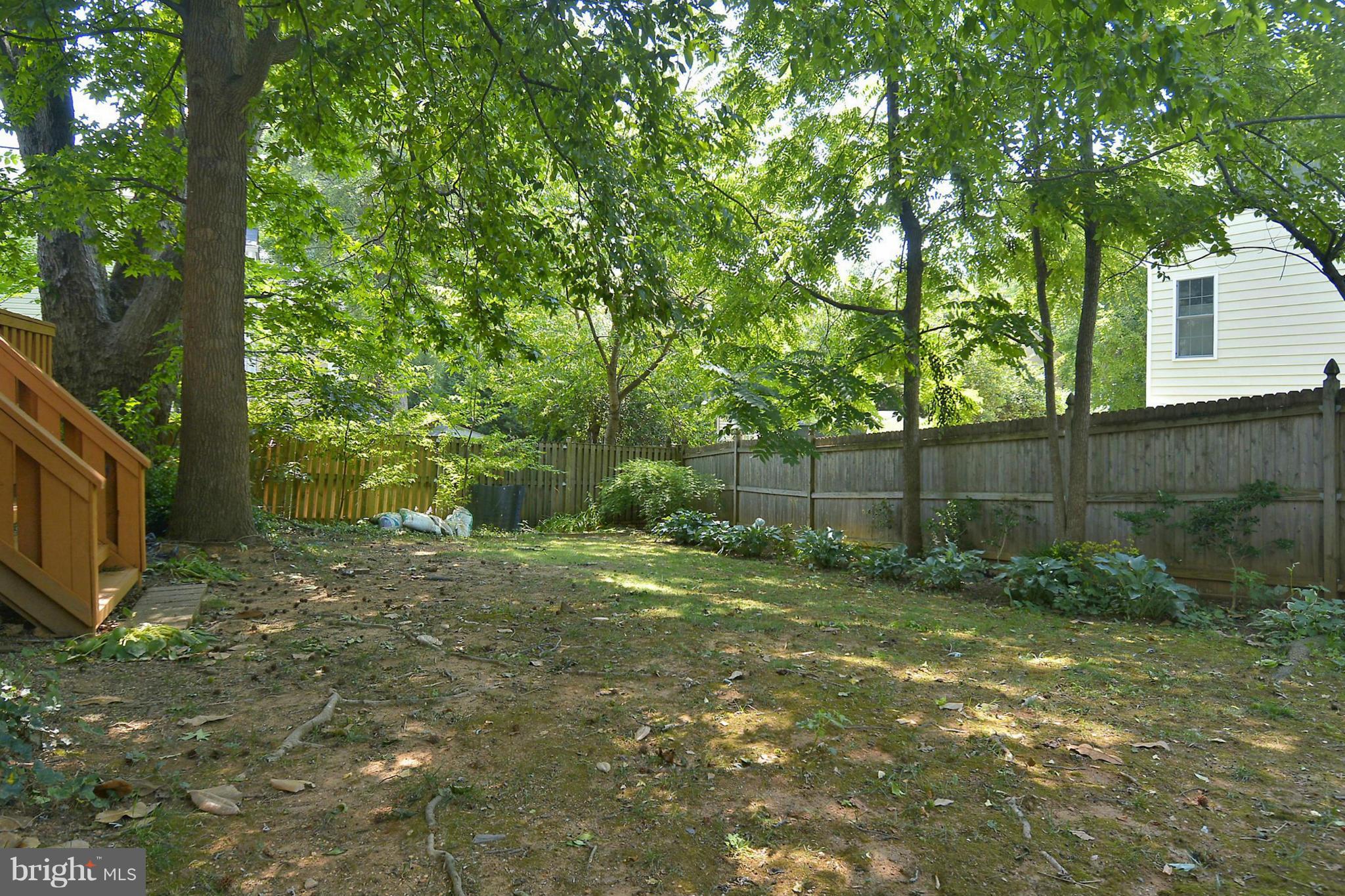 5320 Yorktown Road Bethesda, MD 20816 - Photo 4 of 7 Exterior (Rear)