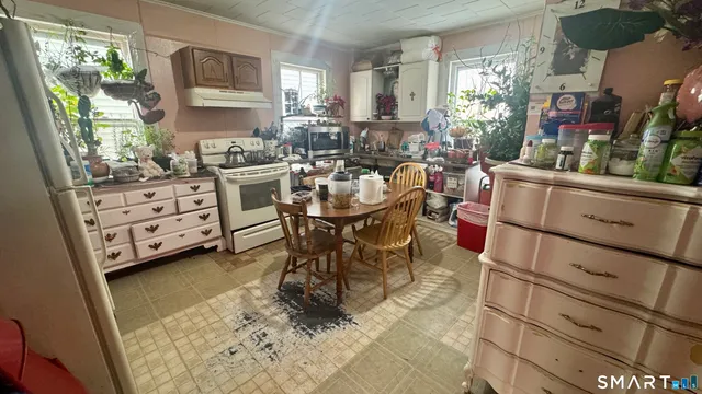 $270,000 | 185 Springdale Avenue, Meriden, CT 06451