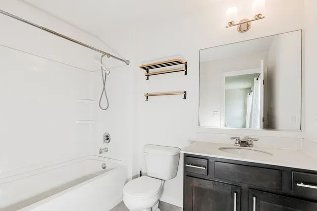 $2,800 | 4446 Monroe Court, Unit 4446, Naperville, IL 60564