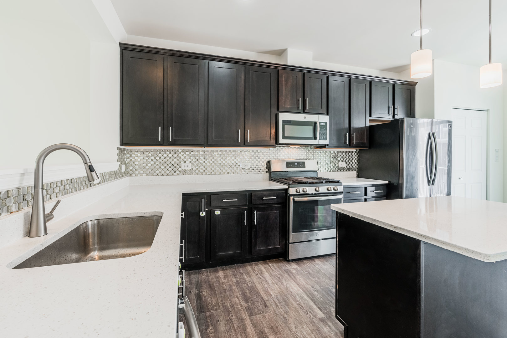 4446 Monroe Court, Unit 4446 Naperville, IL 60564 - Photo 7 of 21