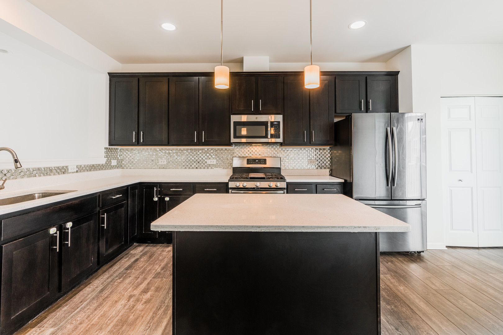 4446 Monroe Court, Unit 4446 Naperville, IL 60564 - Photo 8 of 21