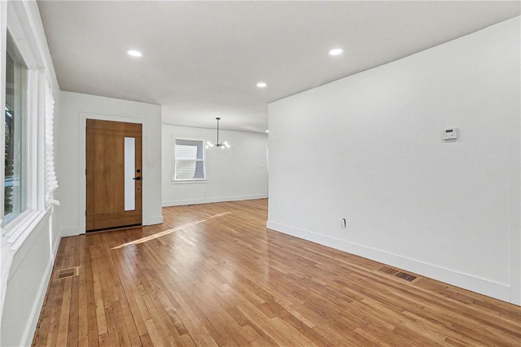 2213 Sharon Way Decatur, GA 30032 - Photo 11 of 40