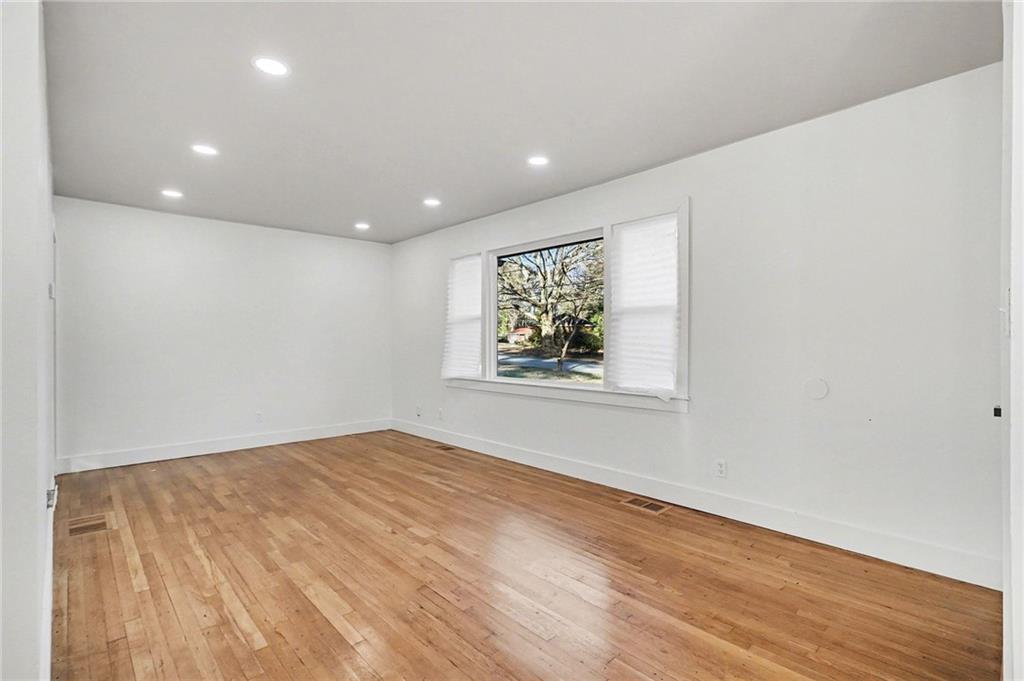 2213 Sharon Way Decatur, GA 30032 - Photo 13 of 40