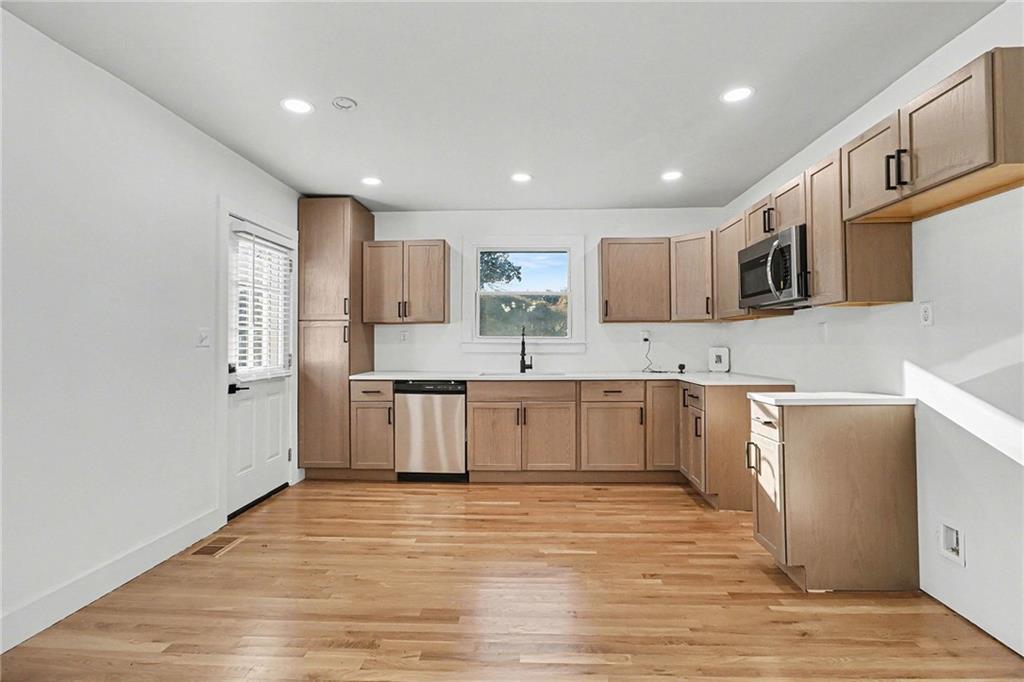 2213 Sharon Way Decatur, GA 30032 - Photo 19 of 40