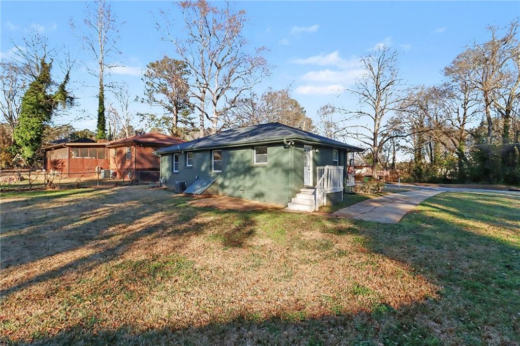 2213 Sharon Way Decatur, GA 30032 - Photo 37 of 40