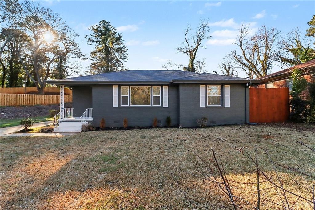 2213 Sharon Way Decatur, GA 30032 - Photo 8 of 40