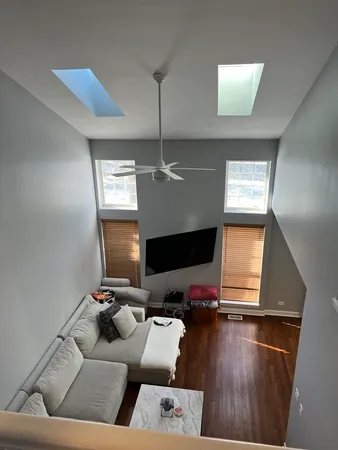 $3,500 | 2004 North Silver Lake Road, Arlington Heights, IL 60004