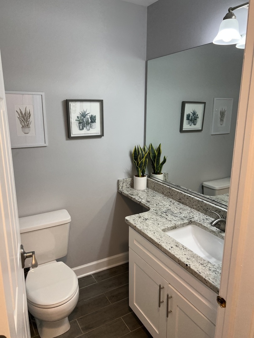 2004 North Silver Lake Road Arlington Heights, IL 60004 - Photo 10 of 22