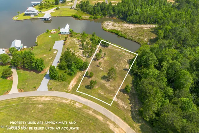 $129,900 | Lot 8 The Moorings, Lumberton, MS 39455