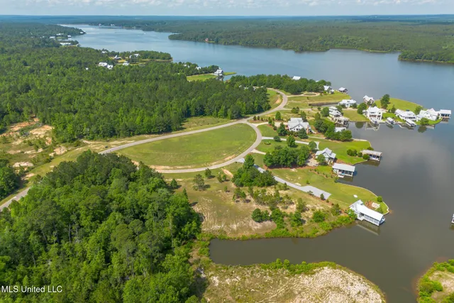 $129,900 | Lot 8 The Moorings, Lumberton, MS 39455
