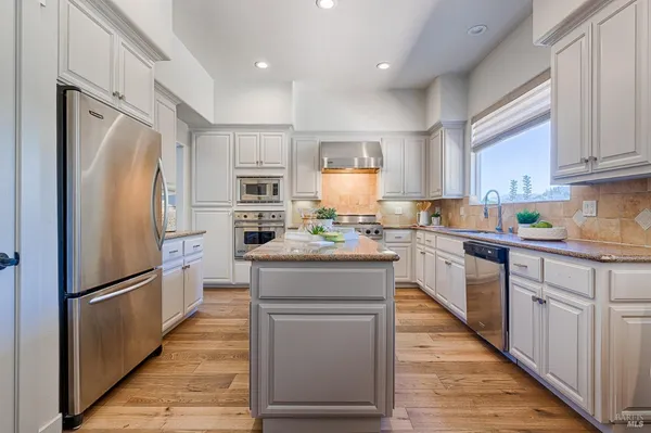 $8,000 | 704 Hunt Avenue, St. Helena, CA 94574
