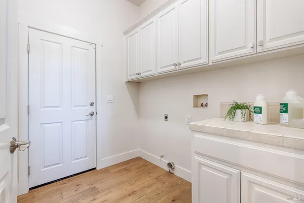 $8,000 | 704 Hunt Avenue, St. Helena, CA 94574