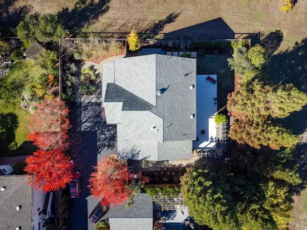$8,000 | 704 Hunt Avenue, St. Helena, CA 94574