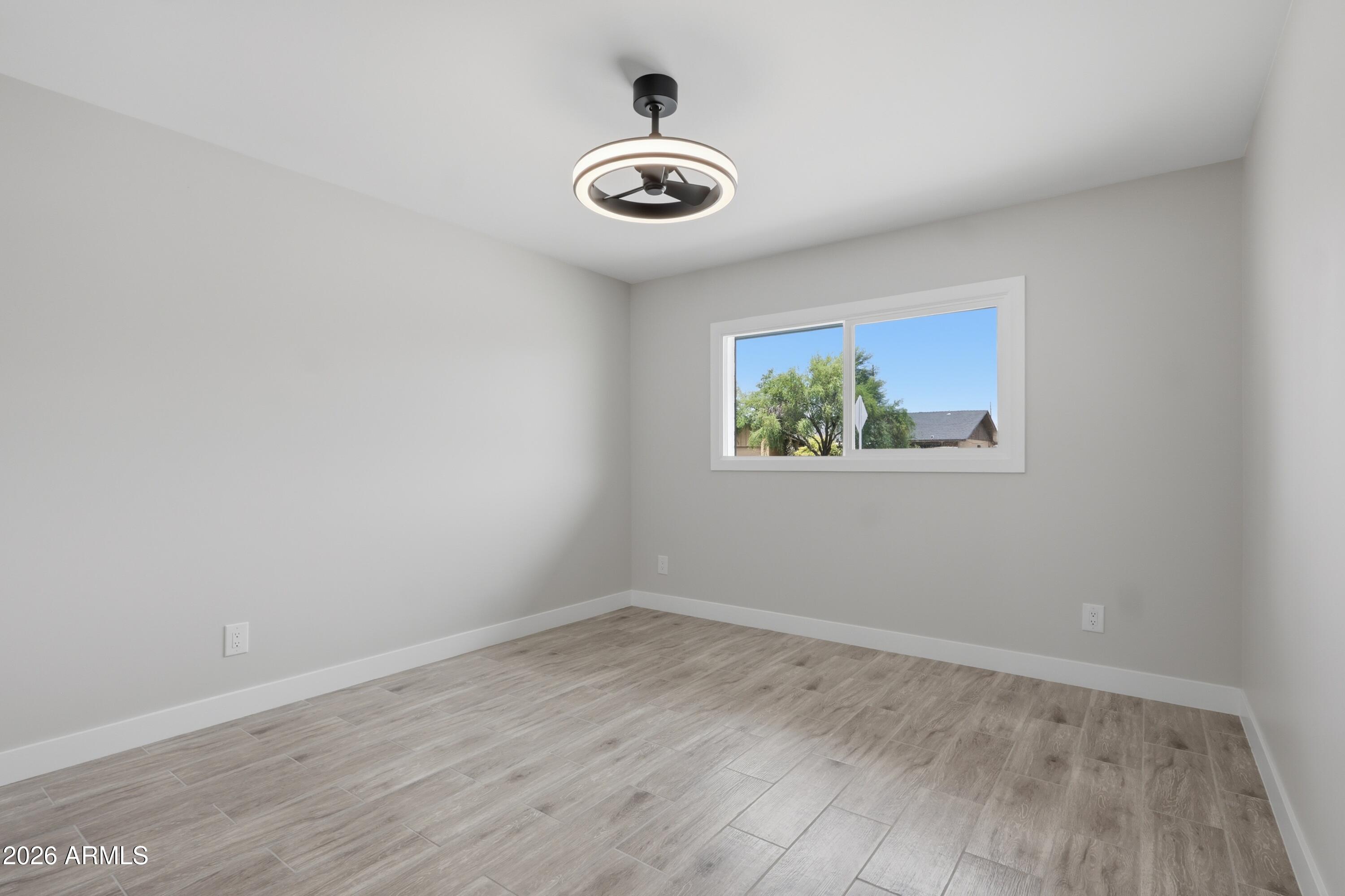 3453 West Hearn Road Phoenix, AZ 85053 - Photo 11 of 17