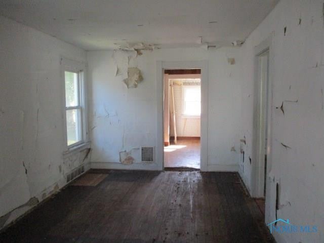 2051 Fairfax Road Toledo, OH 43613 - Photo 5 of 11 Gallery Image 5