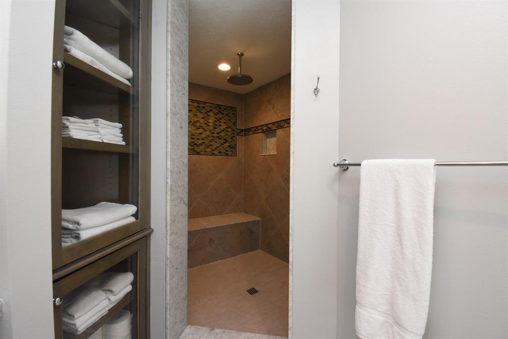 29400 Waller Gladish Road Waller, TX 77484 - Photo 18 of 39 a bathroom with a shower
