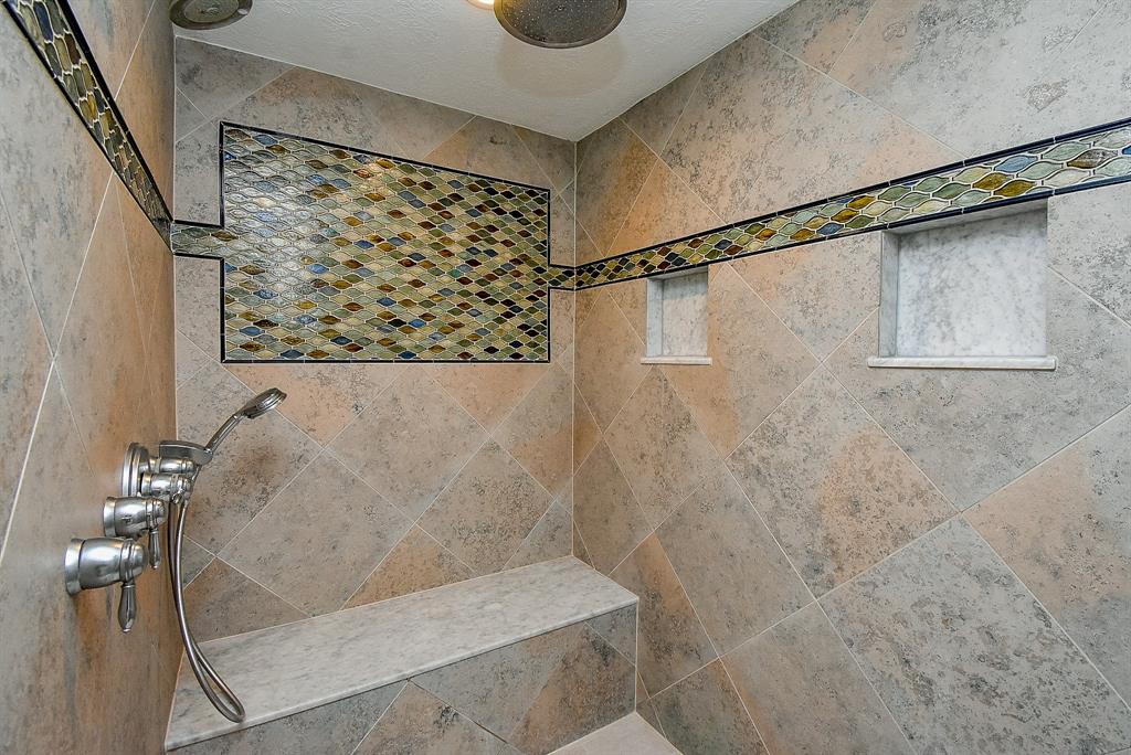 29400 Waller Gladish Road Waller, TX 77484 - Photo 19 of 39 a bathroom with a shower