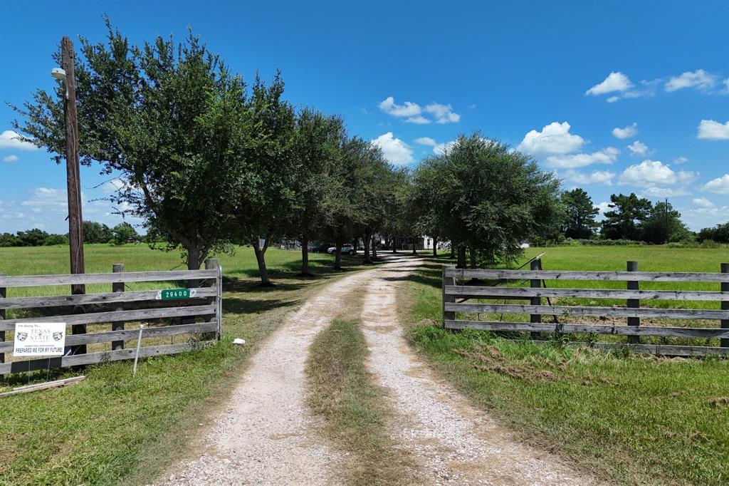 29400 Waller Gladish Road Waller, TX 77484 - Photo 2 of 39 a view of a park with large trees