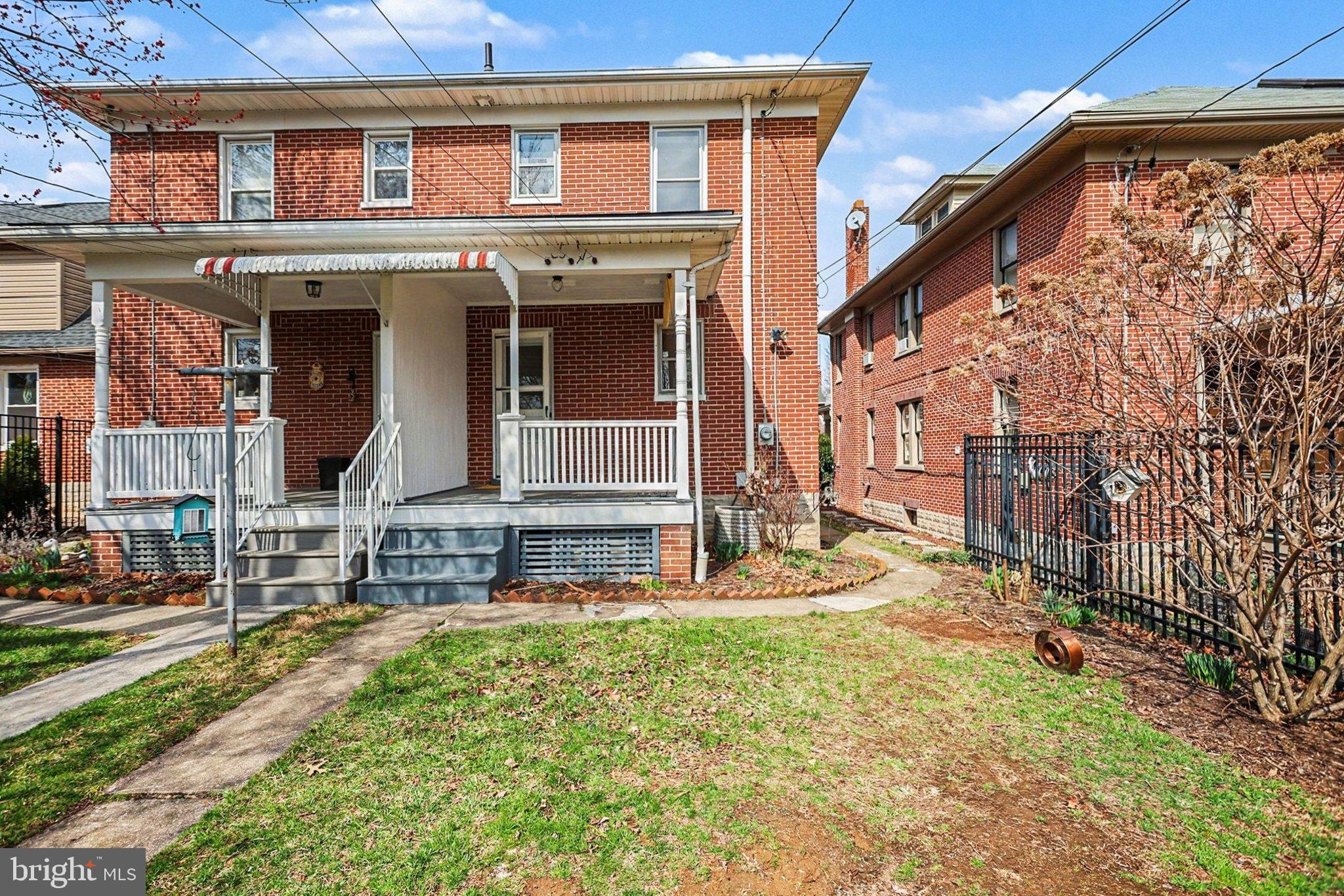 144 Seminary Avenue Gettysburg, PA 17325 - Photo 23 of 28 front view of house with a yard