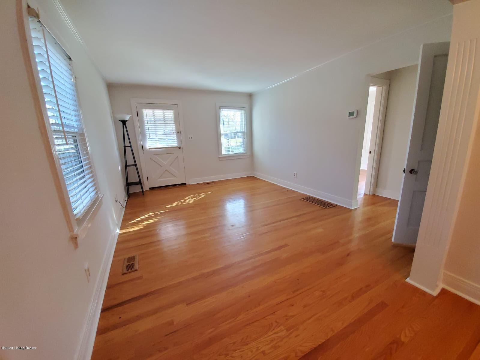 11913 Locust Road Louisville, KY 40243 - Photo 7 of 13 Entrance into Greatroom