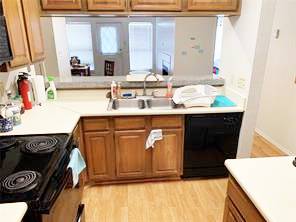 806 West 24th Street, Unit 229 Austin, TX 78705 - Photo 7 of 23 a bathroom with a sink and a mirror