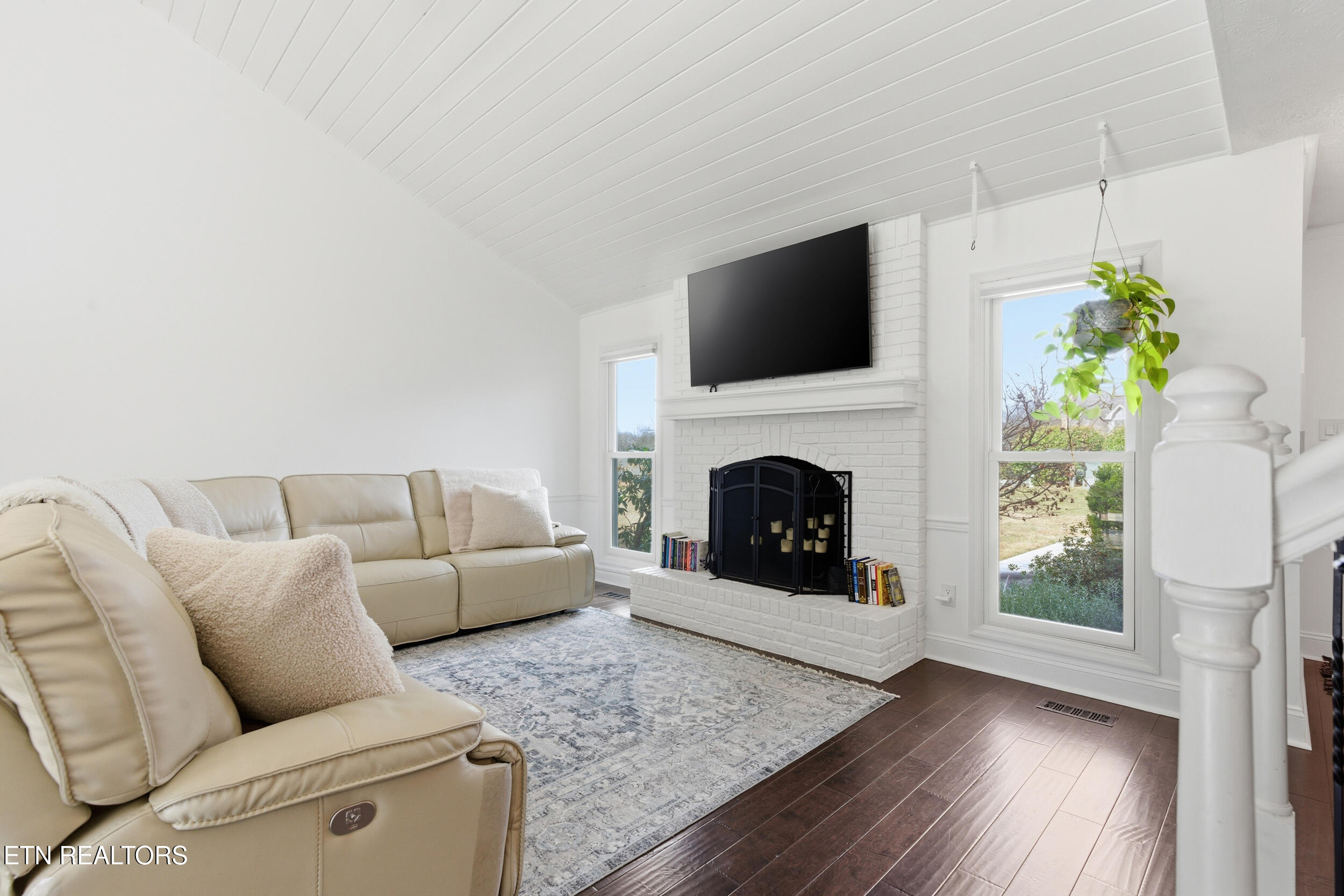 10508 River Ridge Road Knoxville, TN 37922 - Photo 6 of 28 cozy fireplace