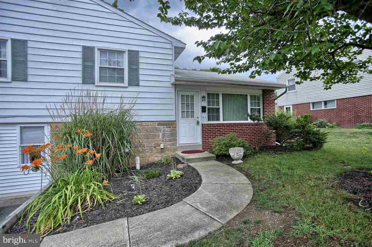 143 Henry Road Enola, PA 17025 - Photo 1 of 25 Gallery Image 1