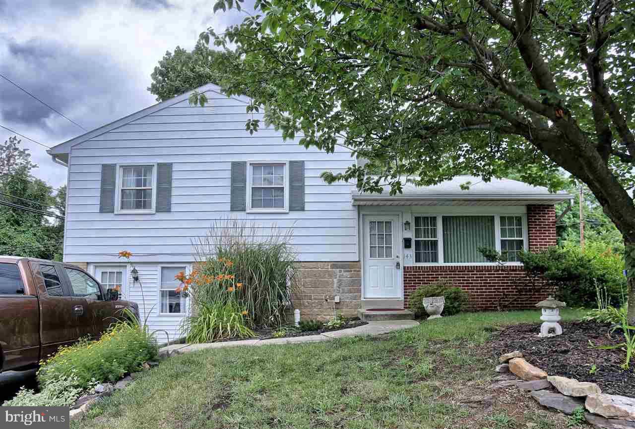 143 Henry Road Enola, PA 17025 - Photo 2 of 25 Gallery Image 2
