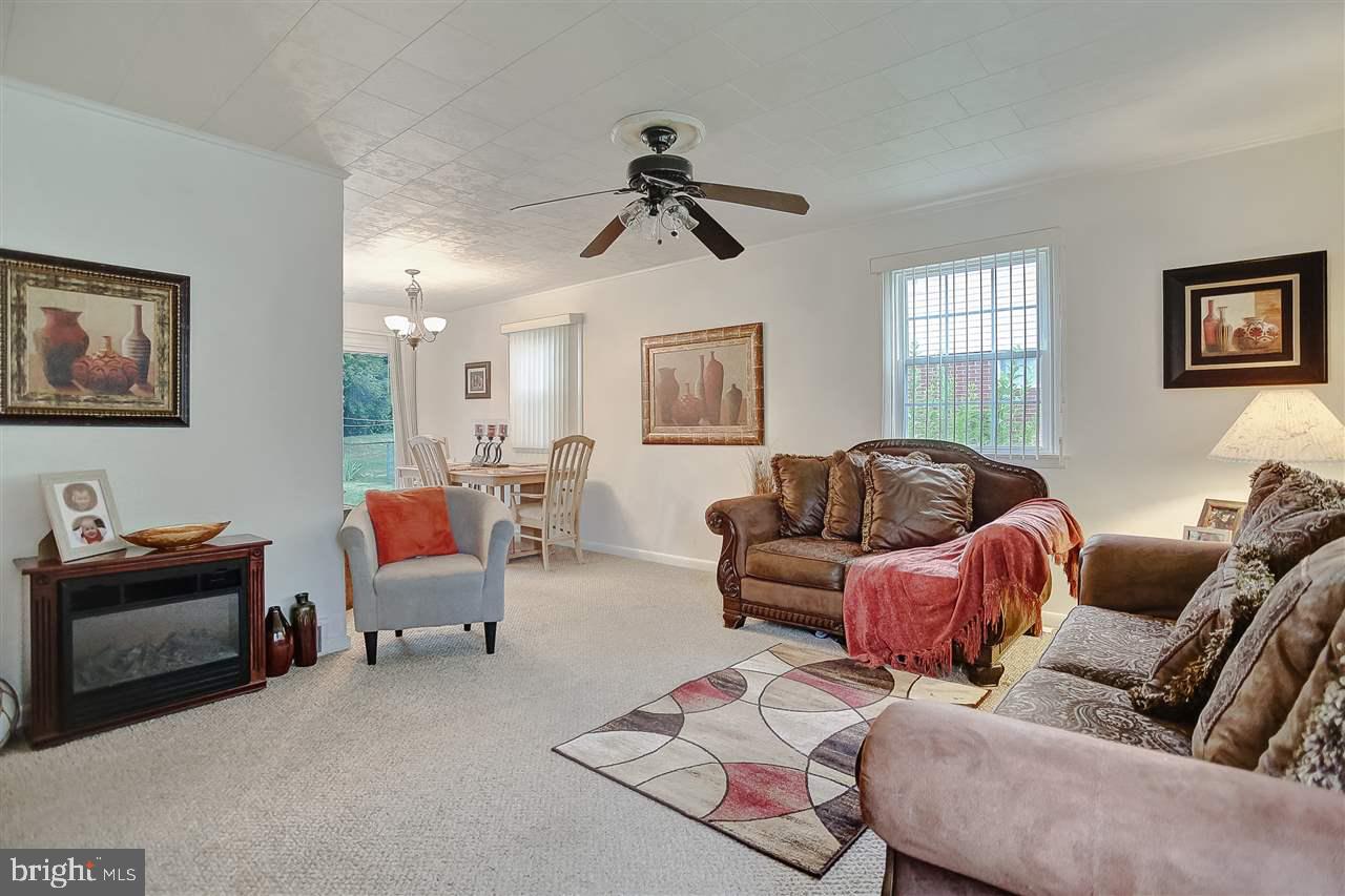 143 Henry Road Enola, PA 17025 - Photo 4 of 25 Gallery Image 4