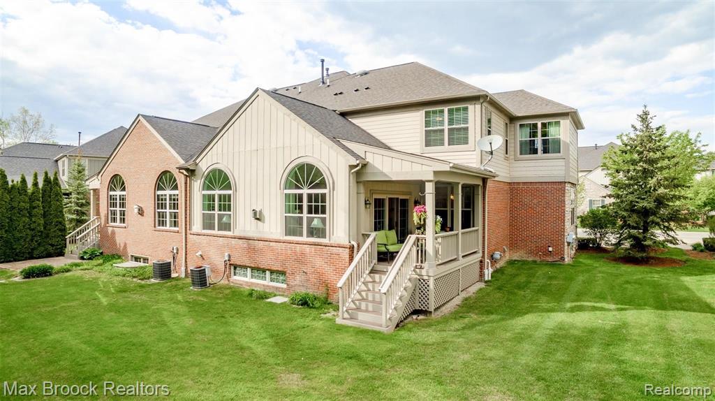 2449 Winding Brook Court Rochester Hills, MI 48309 - Photo 22 of 24