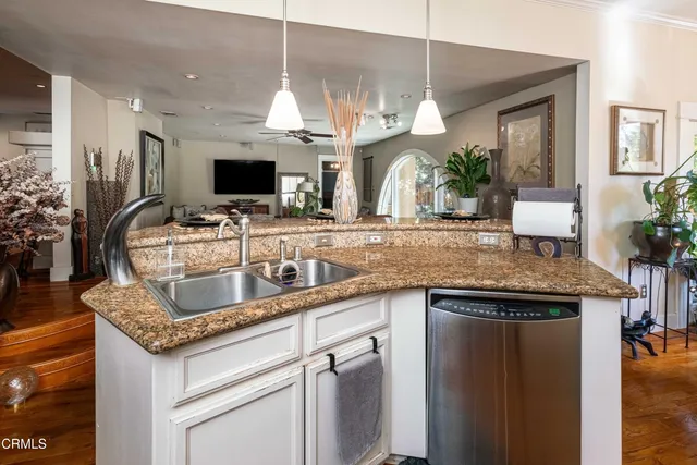 $375,000 | 160 Oleander Avenue, Bakersfield, CA 93304