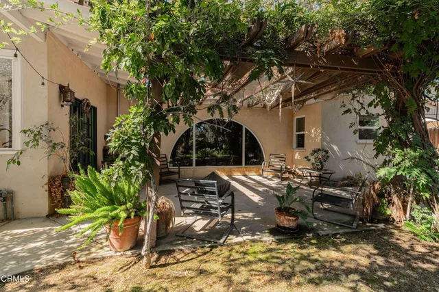 $375,000 | 160 Oleander Avenue, Bakersfield, CA 93304