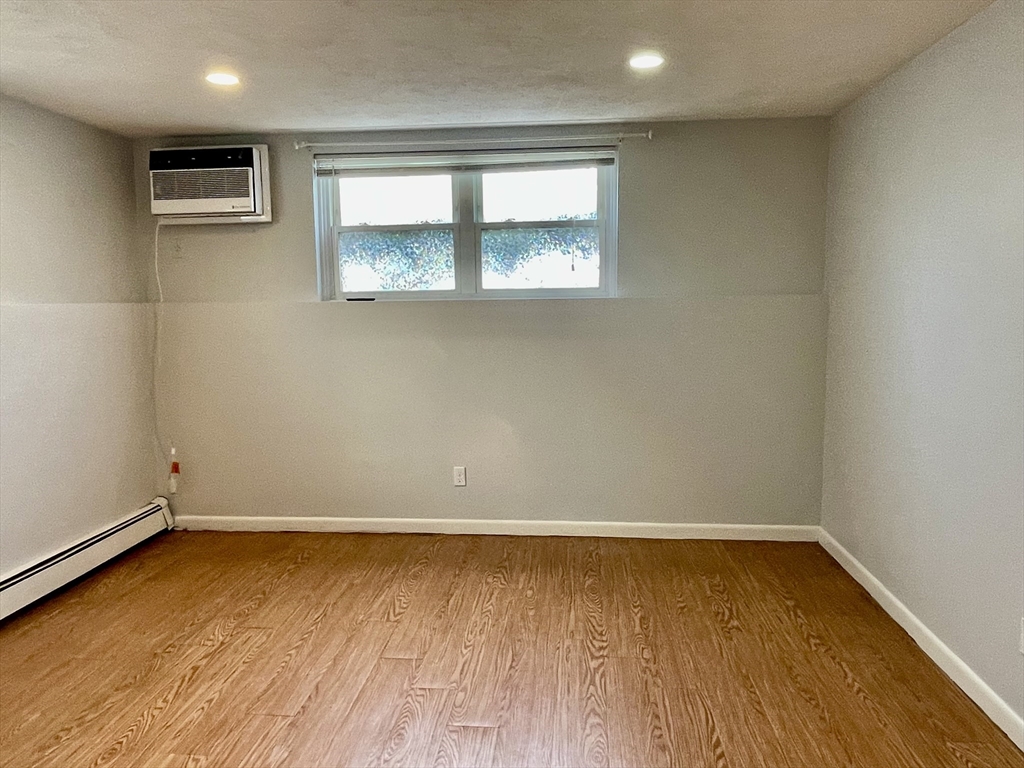 304 College Farm Road, Unit 1 Waltham, MA 02451 - Photo 3 of 10