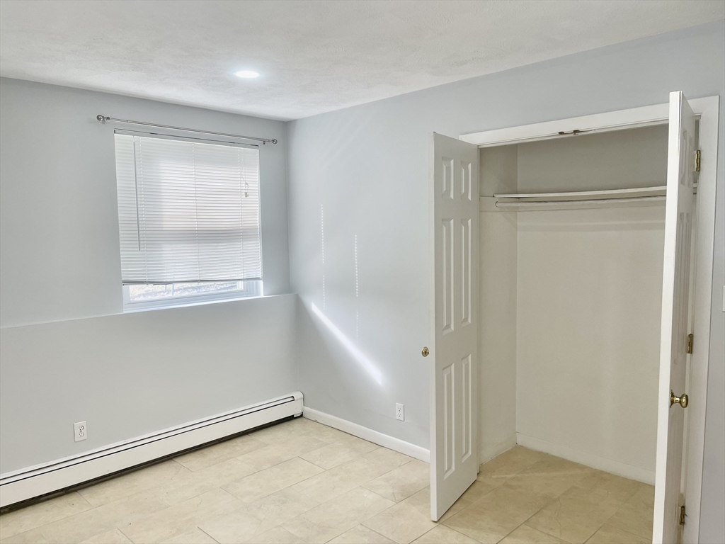 304 College Farm Road, Unit 1 Waltham, MA 02451 - Photo 8 of 10