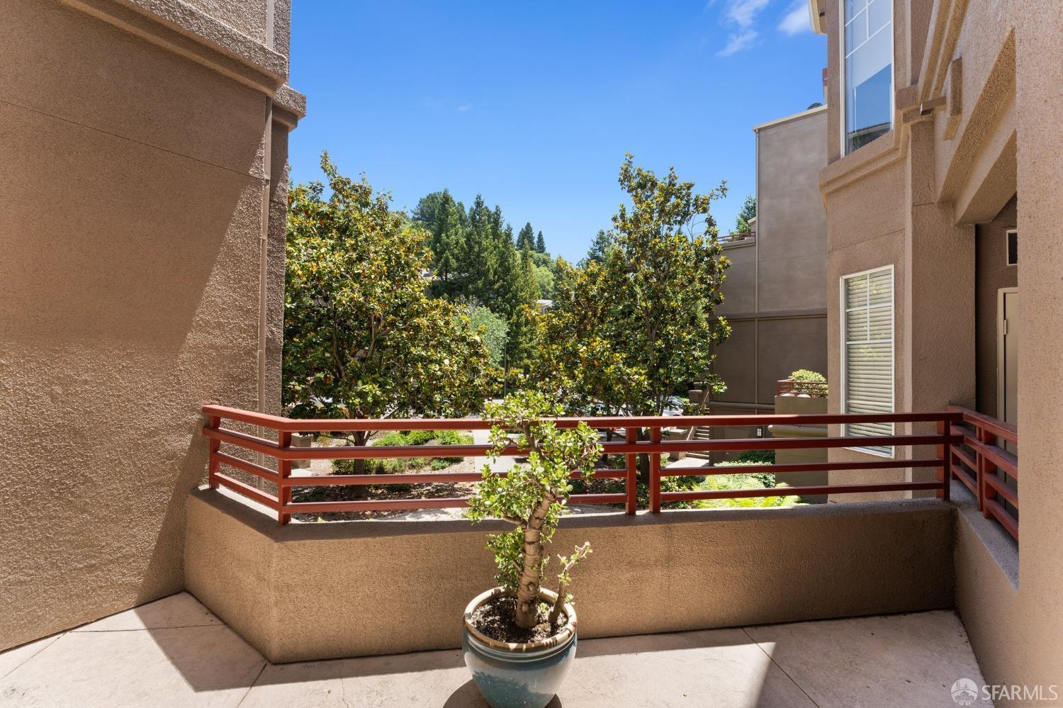 280 Caldecott Lane, Unit 101 Oakland, CA 94618 - Photo 14 of 32 a view of outdoor sitting area with chairs