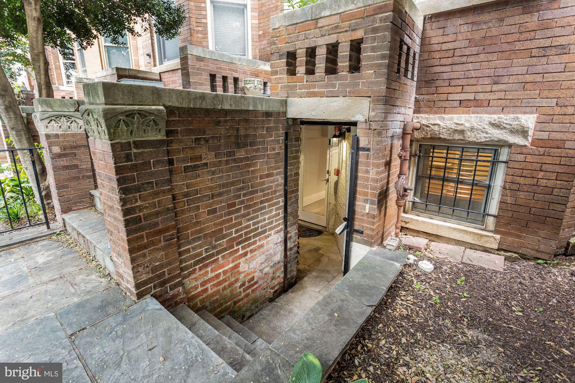 1757 T Street Northwest, Unit F Washington, DC 20009 - Photo 3 of 17