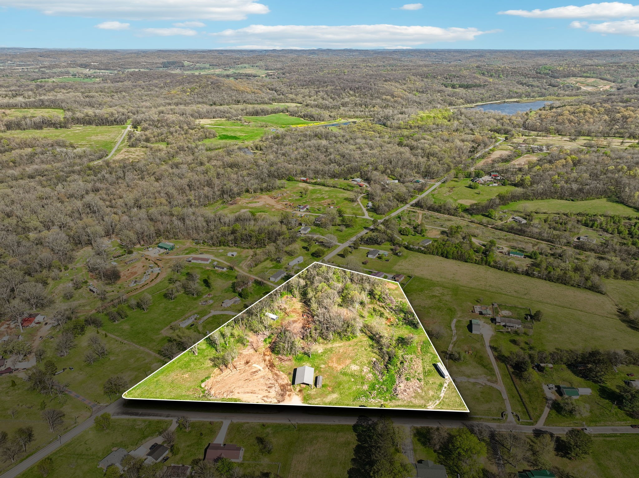 7919 Golf Club Road Mount Pleasant, TN 38474 - Photo 2 of 16