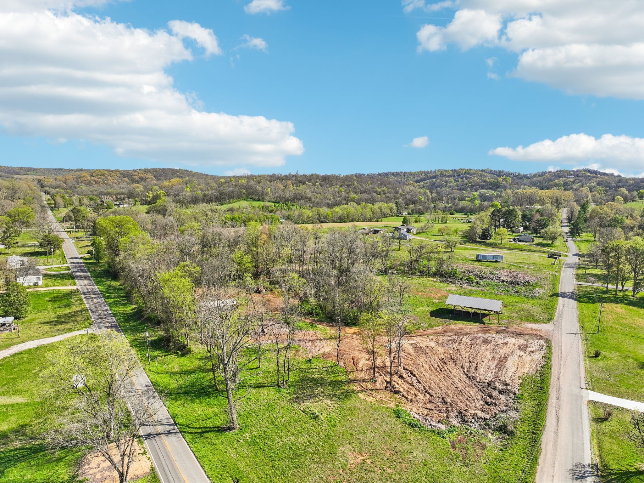 7919 Golf Club Road Mount Pleasant, TN 38474 - Photo 9 of 16 a view of a city