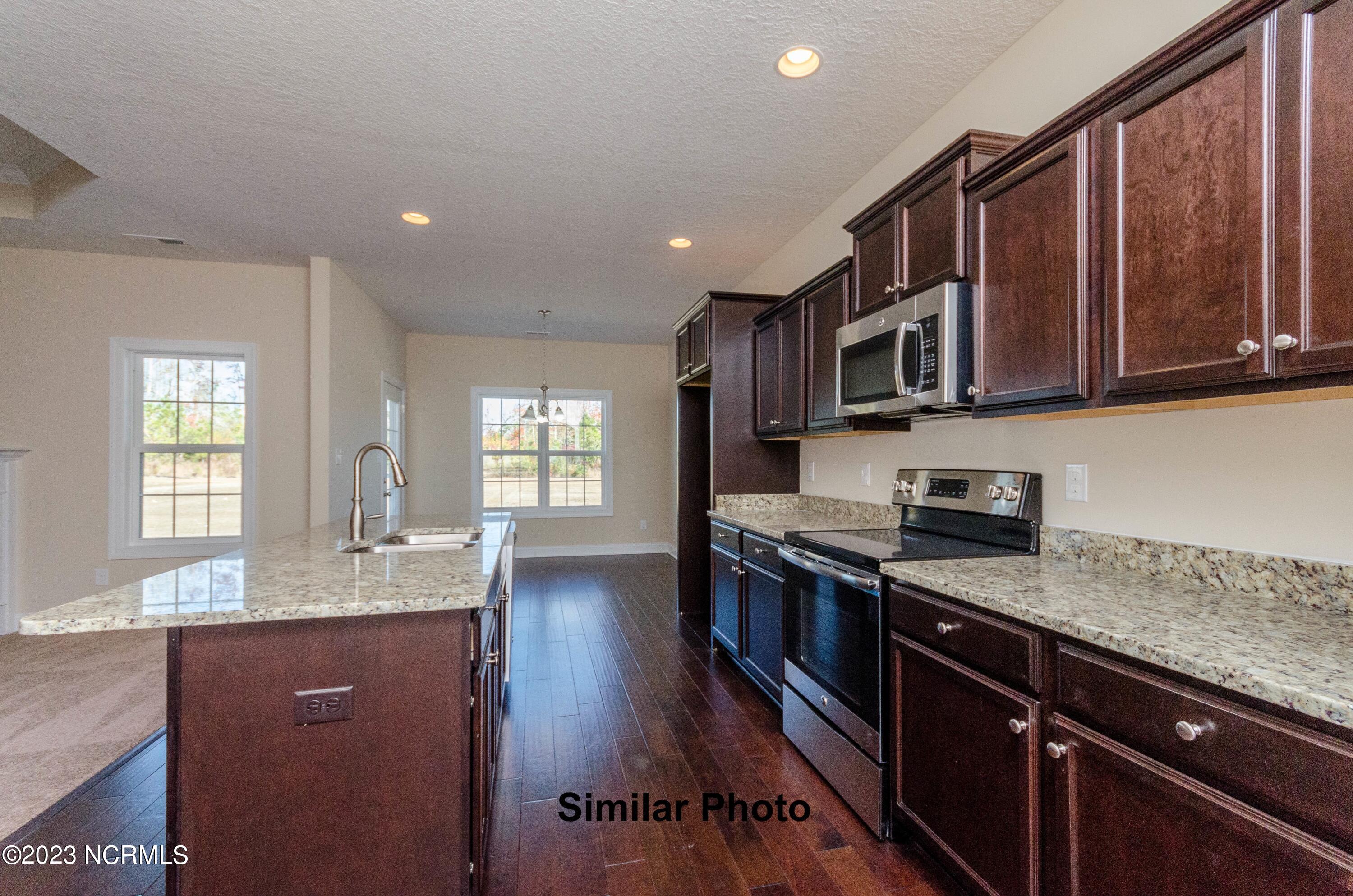 342 Water Wagon Trail Jacksonville, NC 28546 - Photo 10 of 39 DSC_0205