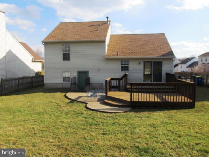 104 Macduff Road Newark, DE 19711 - Photo 21 of 24 Exterior Back