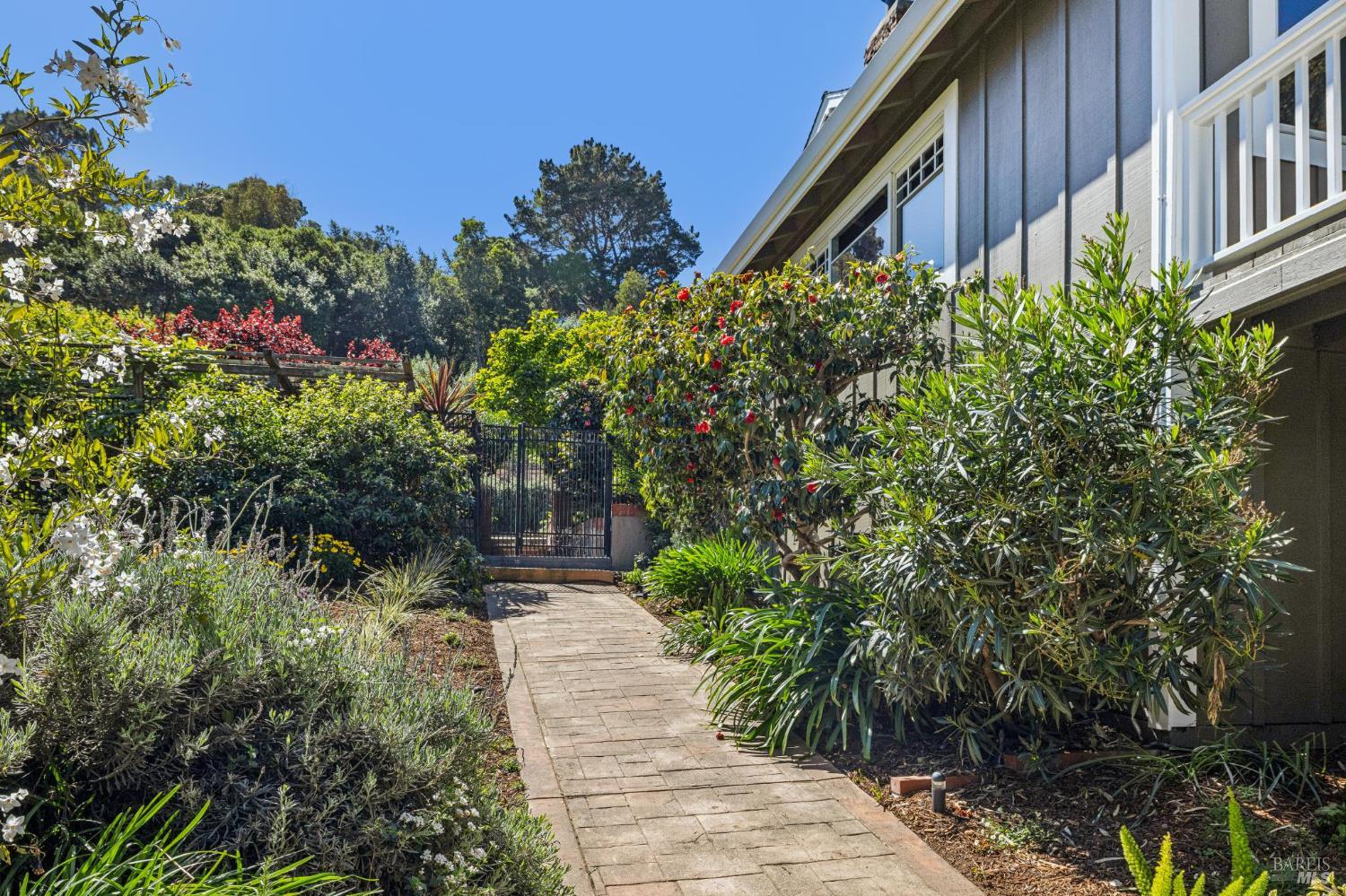 47 Main Drive San Rafael, CA 94901 - Photo 14 of 93