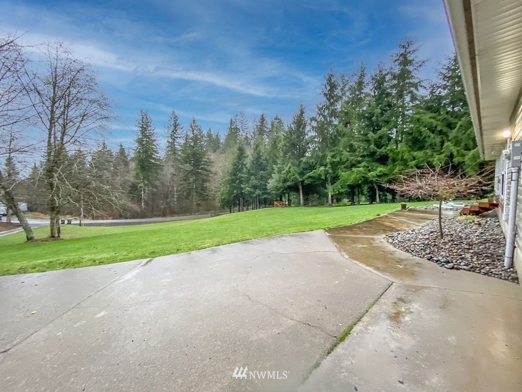 65 Strawberry Hill Road Elma, WA 98541 - Photo 3 of 40 Gallery Image 3