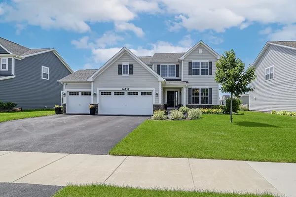 $635,000 | 16538 South Sun Mdw Drive, Lockport, IL 60441