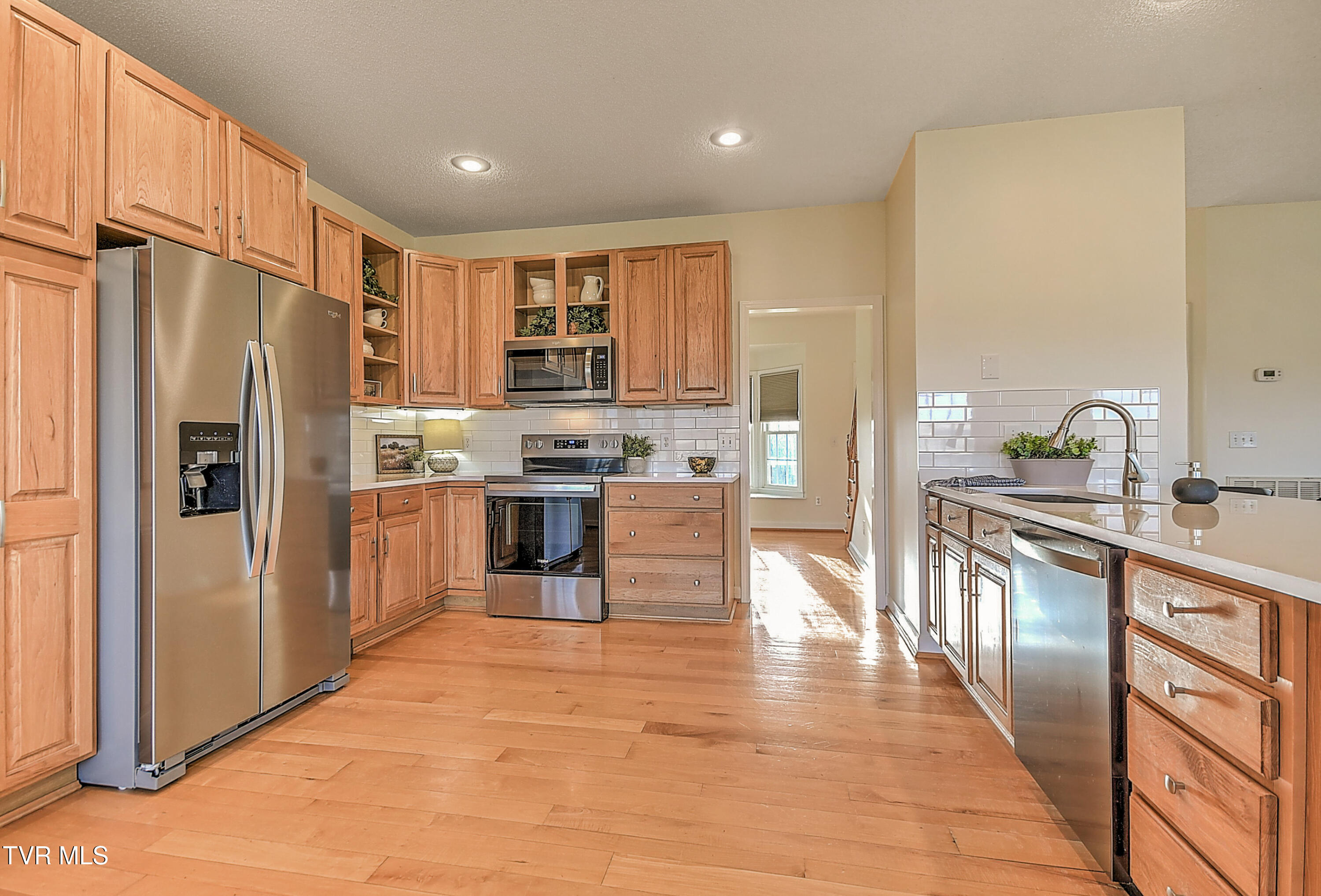 308 Roy Martin Road Gray, TN 37615 - Photo 5 of 65 308 Roy Martin KW-23